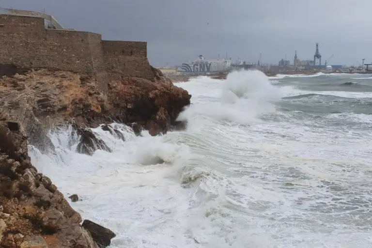 mer-mediterranee-vagues-sète-herault